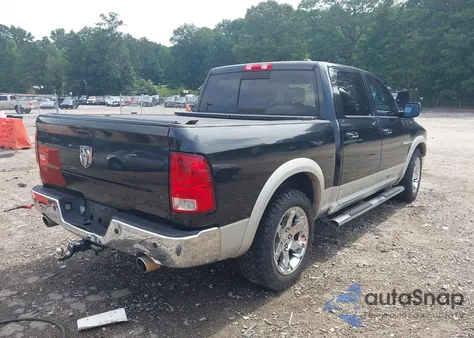 2010 Dodge Ram 1500 Laramie z USA, uszkodzony, nr VIN 1D7RB1CT2AS121461